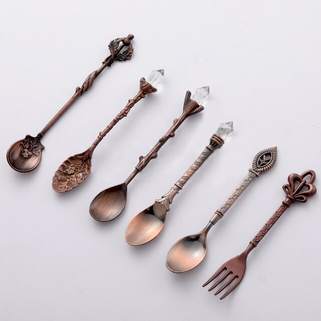 Vintage Dessert Royal Style Cutlery Set